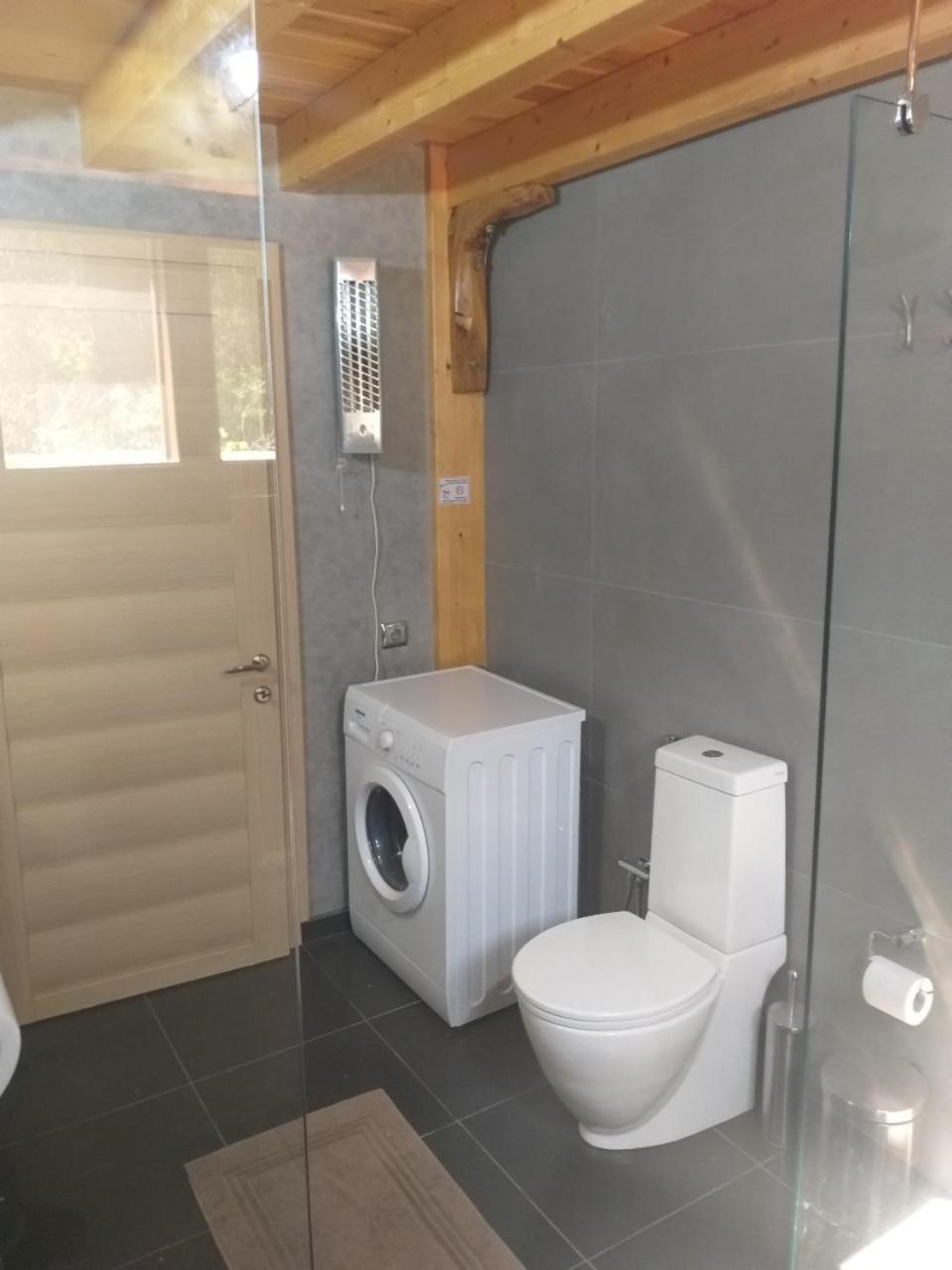 Stavlos Tsoukaládhes Buitenkant foto